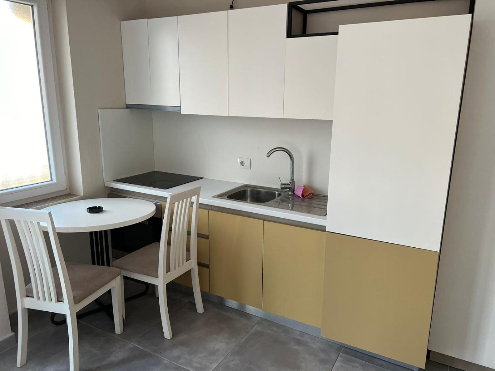 Studio Holidays Shengjin Luaran gambar